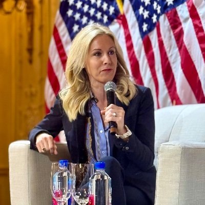 Katherine Robertson (R)