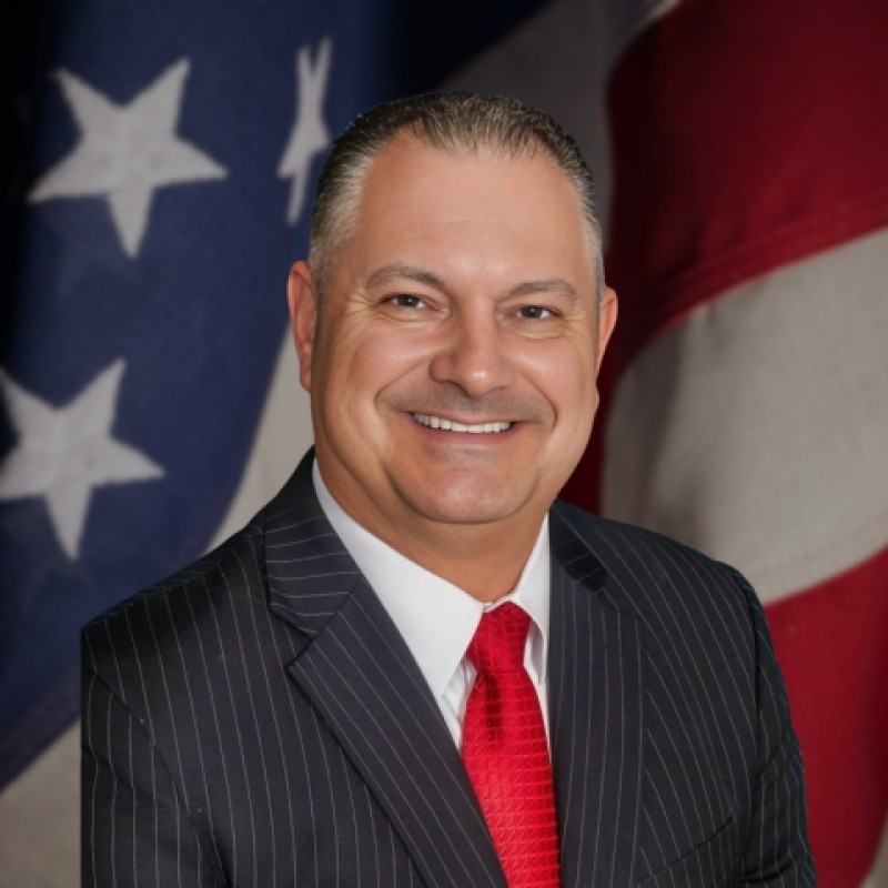 Steven Leskovich (R )